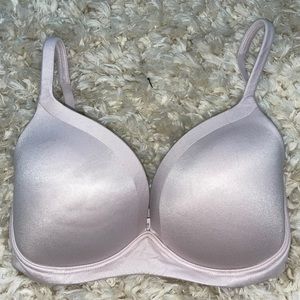 Victoria’s Secret Body Wireless Pink Bra 32DDD